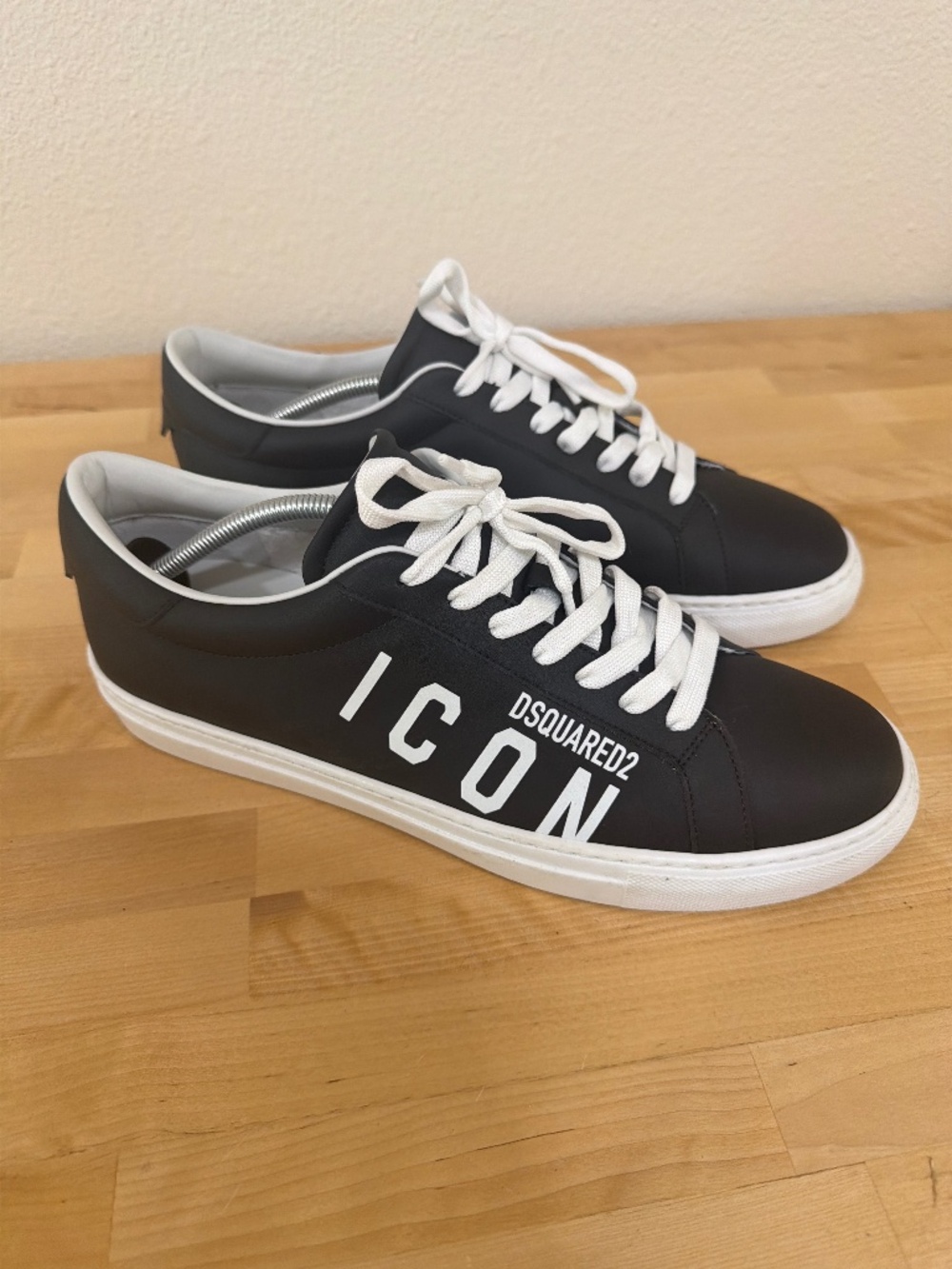 Dsquared2 super clean black shoes size EU45